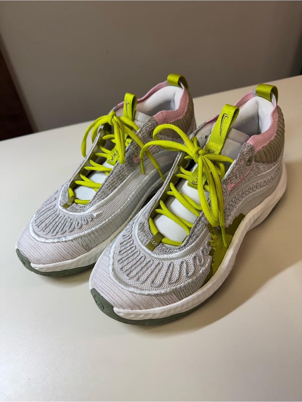 Nike Neutral Knit Golf Sneakers with Lime and Pink Accents